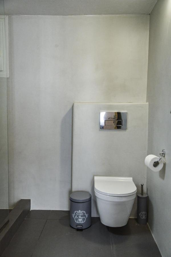 Tzoka'S Apartments آداماس المظهر الخارجي الصورة